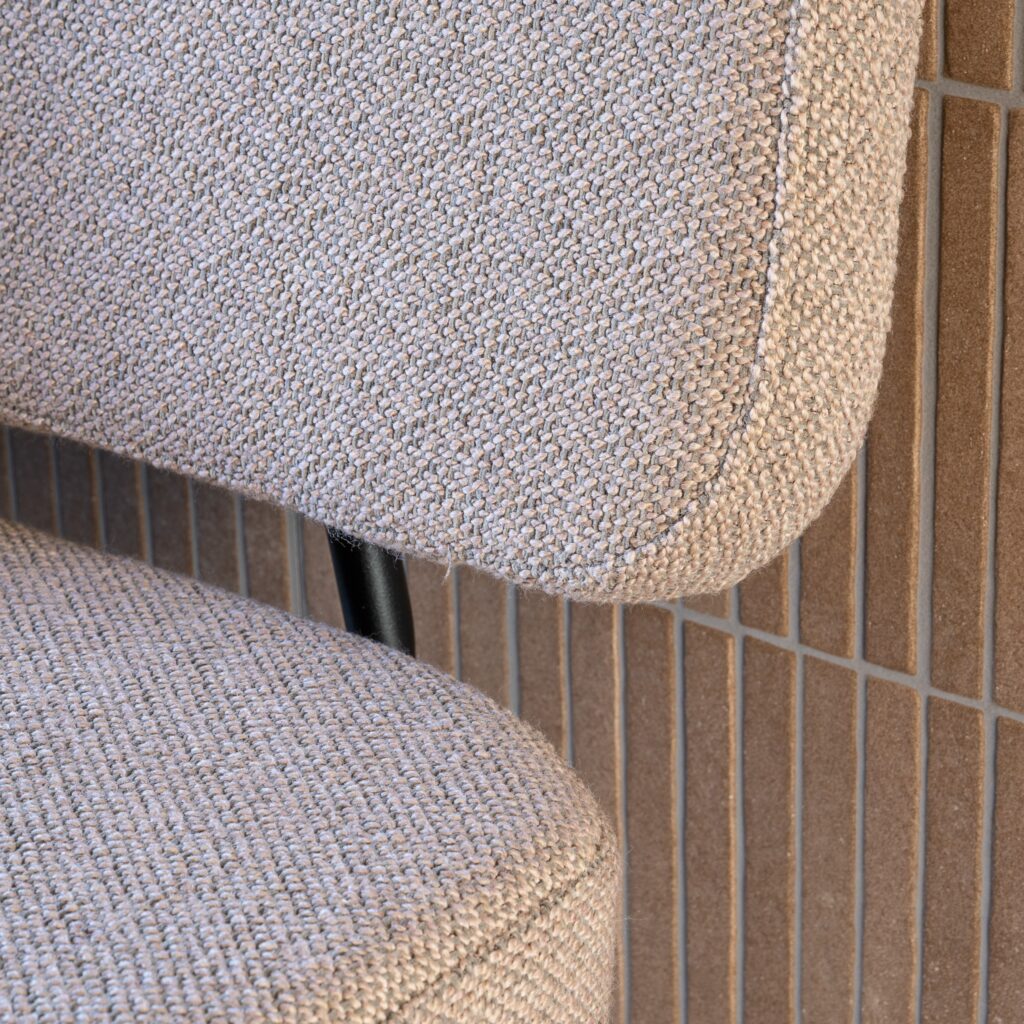 Duurzame-stoffen-eettafelbank-Design-in-Box